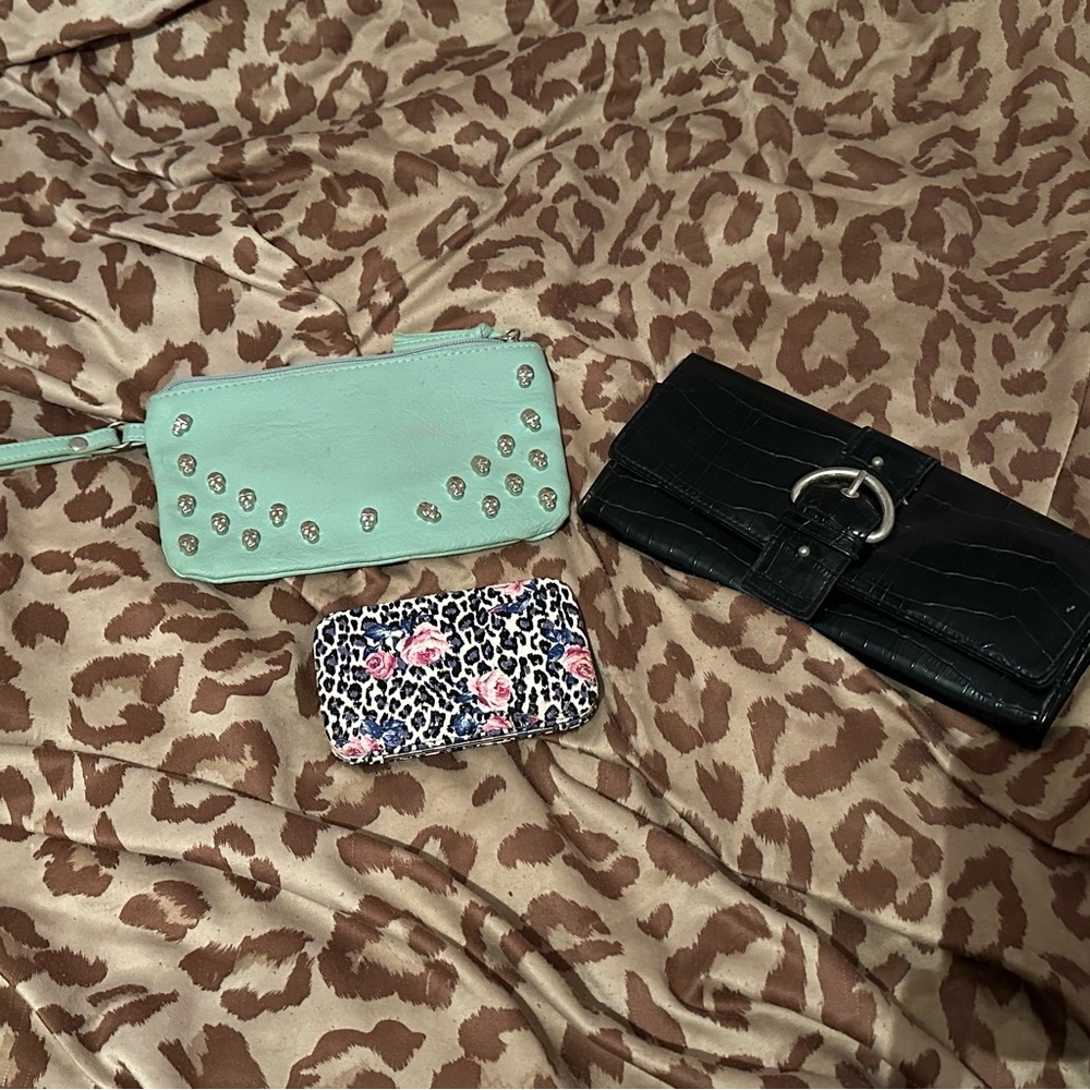 Wallet clutch and card holder